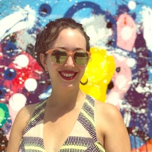 Meet your Posher, Angela